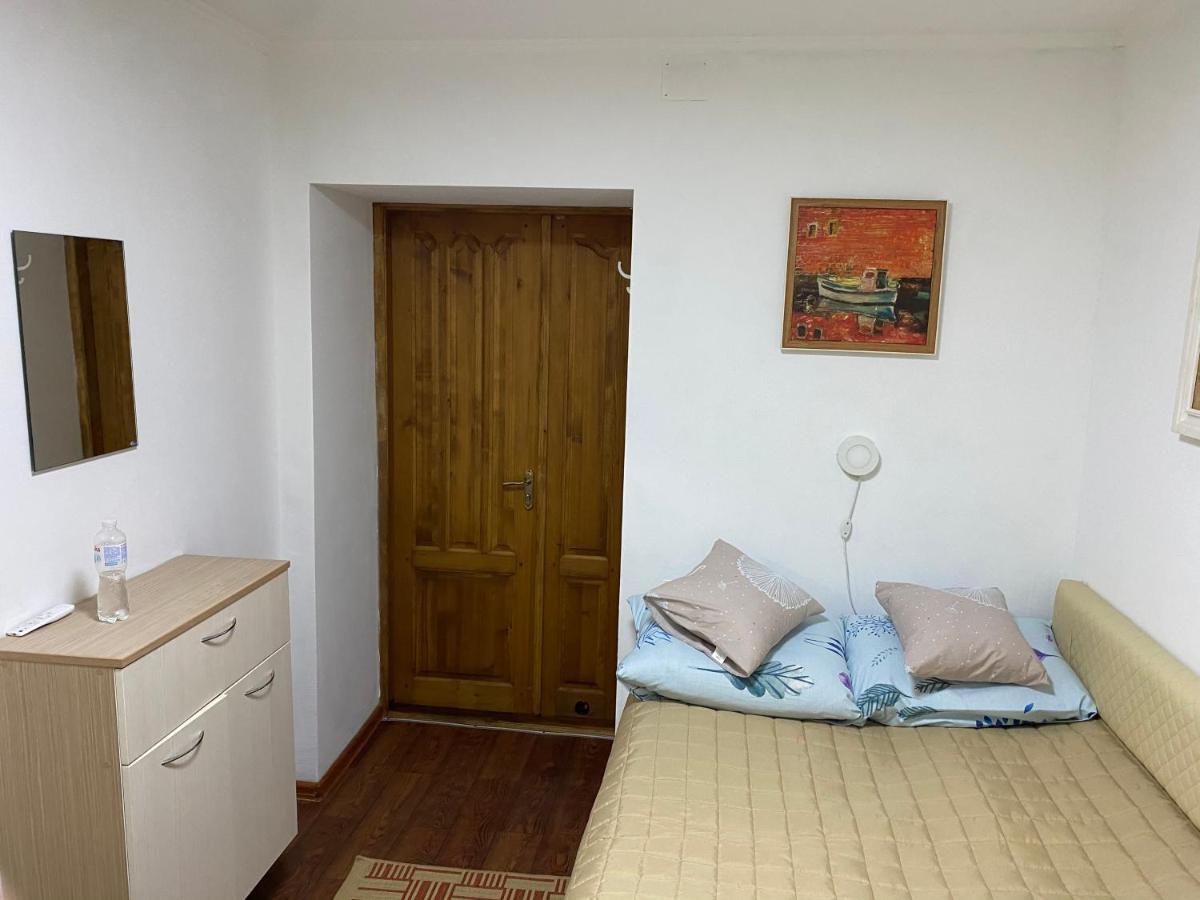 Artotrada Mini-Hotel Odessa Eksteriør billede